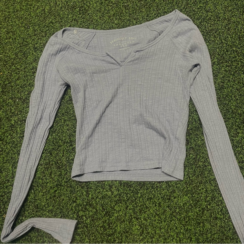 blue cropped girls small shirt